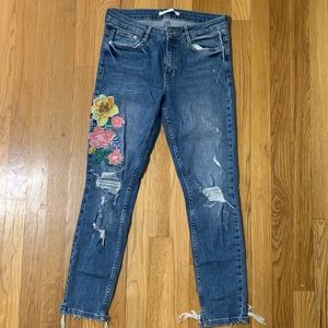 ZARA | Embroidered Distressed Skinny Jeans